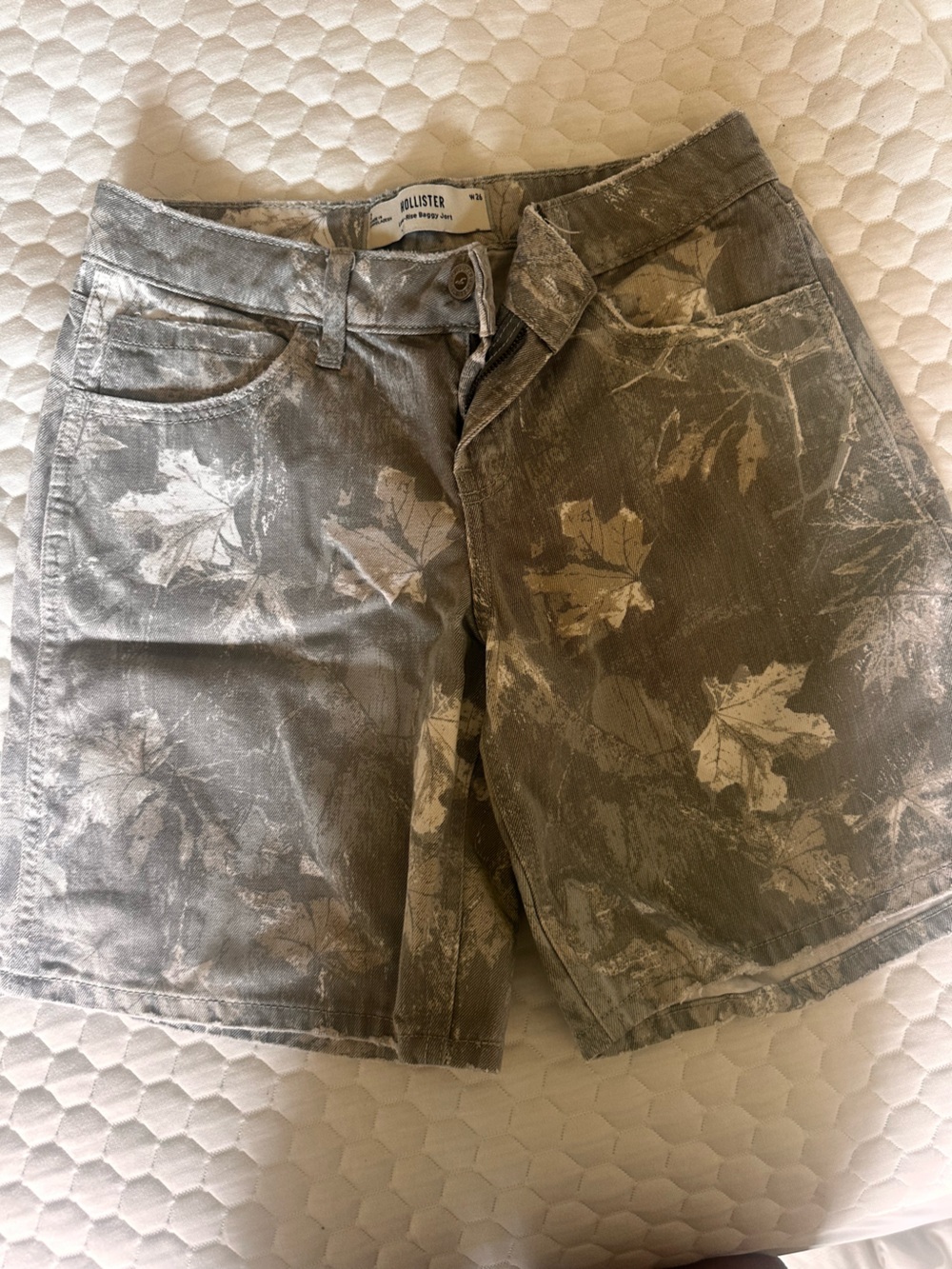 Hollister low-rise baggy jorts